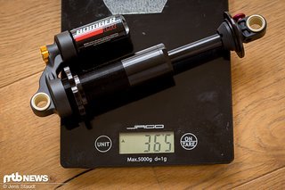 365 g wiegt unser Marzocchi Bomber CR-Test-Dämpfer in den Maßen 216 x 63 mm ohne Feder.