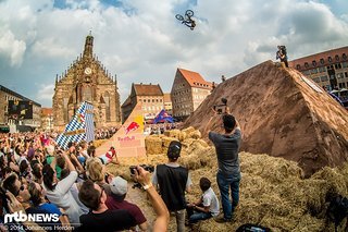 Barspin Backflip to Can Can
