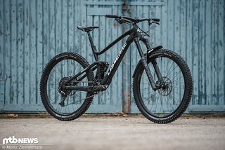 Das Lapierre Spicy rollt auf 29"-Laufrädern und verfügt über 170 mm an Front und Heck. Das Lapierre Spicy rollt auf 29"-Laufrädern und verfügt über 170 mm an Front und Heck.