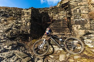 Gee Athertons Slate Line Bike