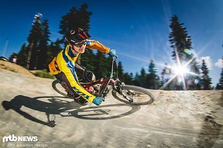 Auf den flowigen Strecken im Bikepark Winterberg macht das Slide mächtig Spaß