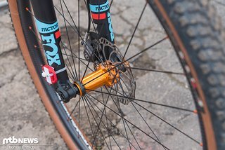 Tune liefert als langjähriger Sponsor Laufräder und Kurbel.