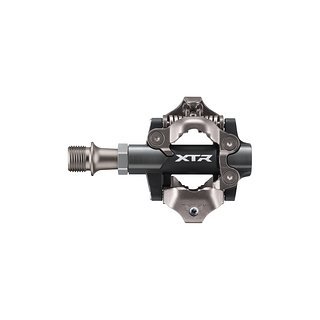 Die Shimano XTR PD-M9200 Pedale sind eine überarbeitete Version und richten sich an Fahrer mit Fokus auf Vortrieb und Geschwindigkeit. Die Shimano XTR PD-M9200 Pedale sind eine überarbeitete Version und richten sich an Fahrer mit Fokus auf Vortrieb und Geschwindigkeit.