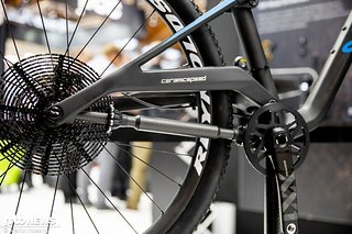 Auf der Eurobike wurde der Ceramicspeed Driven-Antrieb auch an einem vollgefedertem Mountainbike, einem Canyon Lux, präsentiert.