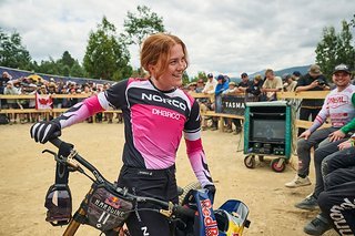 Im Ziel war die Kanadierin sichtlich stoked über ihren Lauf!
