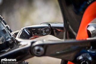 Dank des gut versteckten Mino Link-Flipchips kann man die Geometrie schnell und leicht anpassen Dank des gut versteckten Mino Link-Flipchips kann man die Geometrie schnell und leicht anpassen