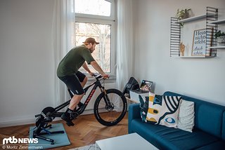 Kann Zwift das Mountainbiken im Winter ersetzen? Das werden wir in den kommenden Wochen in einem Selbstversuch für euch testen Kann Zwift das Mountainbiken im Winter ersetzen? Das werden wir in den kommenden Wochen in einem Selbstversuch für euch testen
