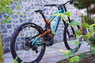 Eigentlich hätte diese Maschine bei den ersten drei World Cup-Rennen der Saison mit George Brannigan auf Sekundenjagd gehen sollen.