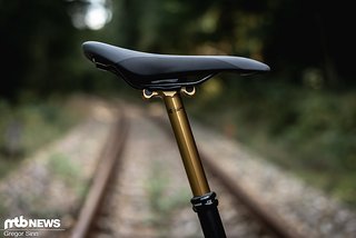 Die Fox-Variostütze hat in S 125 mm, in M 150 mm und in L und XL 175 mm Hub. Die Fox-Variostütze hat in S 125 mm, in M 150 mm und in L und XL 175 mm Hub.