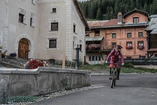 Trails vor der Haustür in Scuol Trails vor der Haustür in Scuol