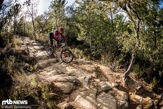 In wirklich hartem Gelände benötigt das Rocky Mountain etwas Nachdruck und offenbart seine Trailbike-Gene