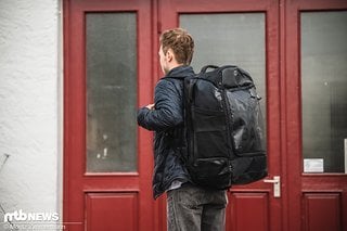 Die Commencal Race Day Bag überzeugt mit schicken Details und der Formstabilität, ist allerdings auch nicht ganz günstig.