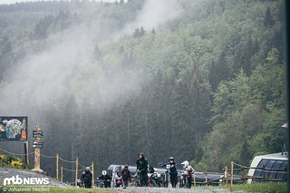 Regnete es anfangs nur etwas stärker … Regnete es anfangs nur etwas stärker …