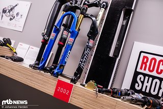 2002 war das RockShox-Jahr, in dem der bekannte Federungshersteller gekauft wurde. Die RS-1 steht dort zwar nicht ganz korrekt, Psylo und SID aber sehr wohl.