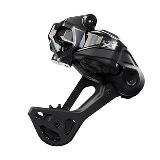 Das kabellose Deore XT RD-M8250 Di2-Schaltwerk ist in zwei Varianten mit langem und mittellangen Käfig erhältlich. Das kabellose Deore XT RD-M8250 Di2-Schaltwerk ist in zwei Varianten mit langem und mittellangen Käfig erhältlich.