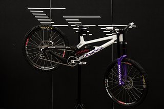 Auf diesem Custom-Sender geht Troy Brosnan am Wochenende anlässlich seines 100. World Cups an den Start
