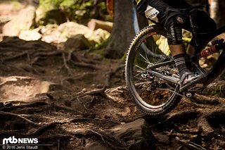 Springt die Schaltung beim Zielsprint, ist oft eine neue Unterhose nötig – umso besser, dass SRAM GX DH und X01 DH schnell, knackig und präzise schalten.