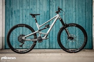 Wir konnten das Fahrwerk an einem YT Capra Uncaged 6 testen