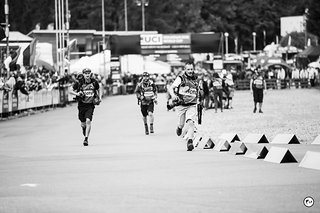 Gleich geht es los. Alle Fotografen auf Position! Vielen Dank an euch! Ihr macht einen klasse Job! Ohne euch gäbe es niemals so coole Bilder vom Weltcup.