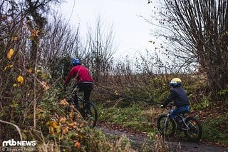 Auch das günstige Seil funktioniert – allerdings bietet es trotz optischer Ähnlichkeit weder den Komfort von TowWhee noch die Seillänge. Bei 3 Metern ist Schluss.