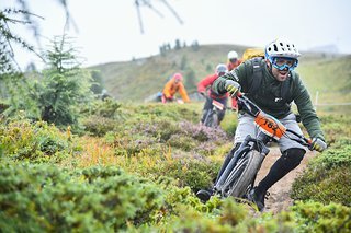 Beim Mondraker Enduro Team steht der Spaß im Vordergrund Beim Mondraker Enduro Team steht der Spaß im Vordergrund