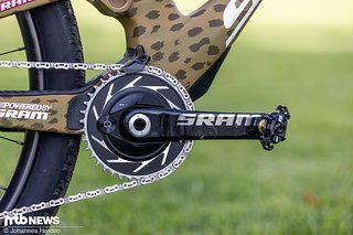 Nino vertraut auf das Quark-Powermeter in Verbindung mit einer Mini-Kettenführung. Nino vertraut auf das Quark-Powermeter in Verbindung mit einer Mini-Kettenführung.