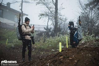 Diese Fotostory wird präsentiert von Gregor (mein Foto-Sidekick mit den tollen neuen Wanderschuhen), Nadi  (hat auch tolle neue Schuhe, hier leider nicht zu sehen, füttert unseren Instagram-Account mit sehenswerten Stories) und meiner Wenigkeit
