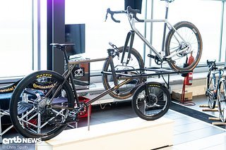Yo Dawg, i heard you like bikes, so we put a bike, on your bike, so you can ride, while you ride – Xzibit, Pimp my Ride
