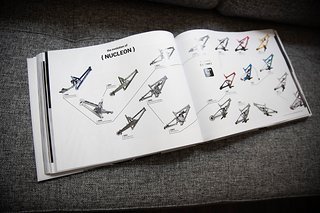 Im dicken Jubiläums-Buch tauchen so einige interessante Raritäten auf.
