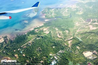 Anflug auf Singapur. Sehr viel Grün