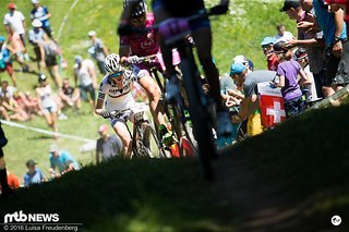Die beiden deutschen Olympiateilnehmerinnen auf der Verfolgung