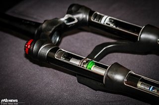 Zu Anschauungszwecken hatte Manitou bei der Präsentation eine aufgeschnittene Magnum vorliegen Zu Anschauungszwecken hatte Manitou bei der Präsentation eine aufgeschnittene Magnum vorliegen
