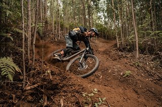 John Fernandes, Co-Founder von Freeride Madeira, hat schon mehr als 200 Abfahrten auf diesem Trail absolviert und liebt jede Weitere, die dazu kommt.