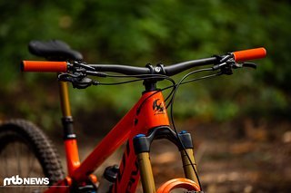 Das Cockpit wirkt dank des Pivot Cable Port Systems sehr aufgeräumt Das Cockpit wirkt dank des Pivot Cable Port Systems sehr aufgeräumt