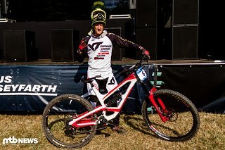 Zur deutschen Meisterschaft in Bad Tabarz und zum Saisonfinale in Thale trat Irm auf einem umgebauten YT Capra 29er an