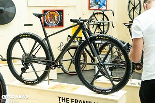 Ebenso mit einem 32 Rad war Bike Ahead am Start. Ebenso mit einem 32 Rad war Bike Ahead am Start.