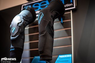 Die Knie-Version ohne Schienbein-Schutz konnte bei uns bereits den Sieg in einem Knieprotektoren Vergleichstest abräumen.