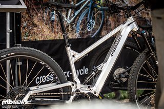Bei Crossworx gab es ein neues Rad zu bestaunen, das nicht nur auf Muskelkraft zu setzen scheint …