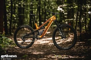 Fährt sich wie ein Bio-Bike, sieht aus wie ein Bio-Bike, aber gibt die nötigen Zusatz-Watt, um den E-Bauch zu pinseln: Das Canyon Spectral:ONfly