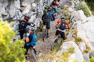 Trotz all der Schmerzen scheint die Stimmung immer noch ganz schön gut zu sein! Trotz all der Schmerzen scheint die Stimmung immer noch ganz schön gut zu sein!