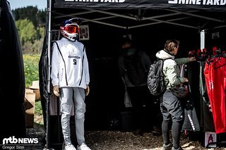 Fabio Wibmer war am Nineyard-Stand, aber irgendwie sehr steif und nicht sehr gesprächig.