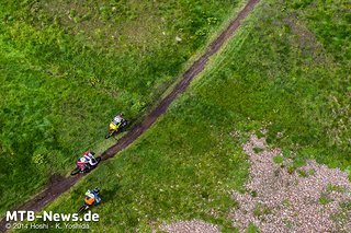 Vorne machten inzwischen Thibaut Ruffin und Sam Dale das Rennen.