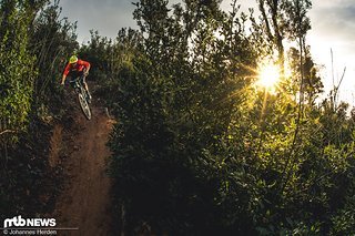 Vollgas mit dem ION Rascal auf den Trails um Punta Ala Vollgas mit dem ION Rascal auf den Trails um Punta Ala