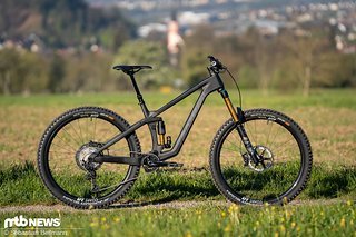 Das Thömus Oberrider überzeugt als starker Allrounder, der sich dank vielseitiger Aufbaumöglichkeiten genau auf den geplanten Einsatzzweck abstimmen lässt. Das Thömus Oberrider überzeugt als starker Allrounder, der sich dank vielseitiger Aufbaumöglichkeiten genau auf den geplanten Einsatzzweck abstimmen lässt.