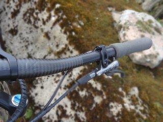 Gebremst wird ebenfalls mit einer Shimano XTR 9100 Gebremst wird ebenfalls mit einer Shimano XTR 9100