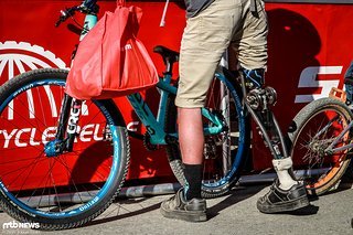 Mountainbiker sind so leicht nicht zu stoppen Mountainbiker sind so leicht nicht zu stoppen
