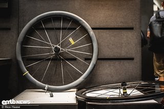 Ein Traum in Carbon: Die Mavic Cosmic Ultimate sind leichte und innovative Aero-Laufräder made in France.