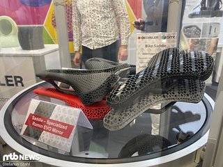 Beim fränkischen Lieferanten Oechsler wurden die Specialized-Sättel ausgestellt