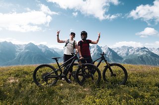 Am Ende des Rennens trennen die Twins mal wieder nur wenige Sekunden. Einmal Twin, immer Twin. Am Ende des Rennens trennen die Twins mal wieder nur wenige Sekunden. Einmal Twin, immer Twin.