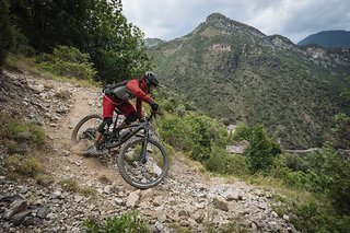 Auch Gregor hatte im späteren Verlauf des Tages mit einem kaputten Reifen zu kämpfen. In Anbetracht des Untergrunds ist das aber nicht weiter verwunderlich